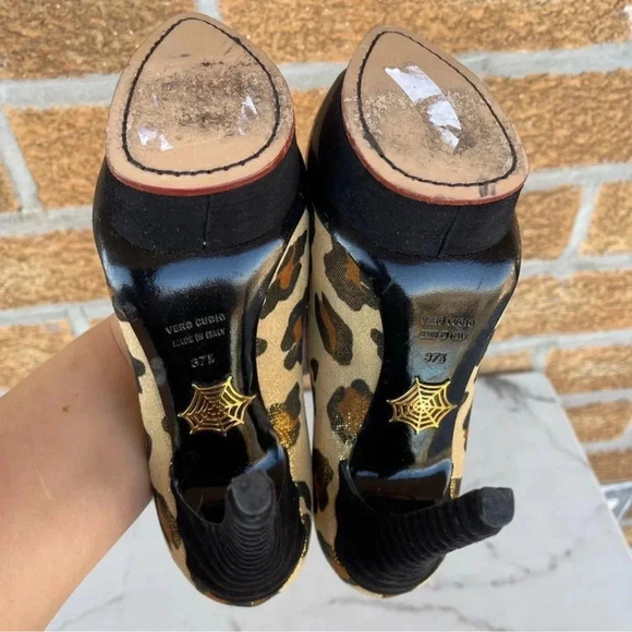 Charlotte Olympia Dolly Leopard Beige Gold
Black Figure Heel Platform Pump 37.5 - Picture 6 of 15